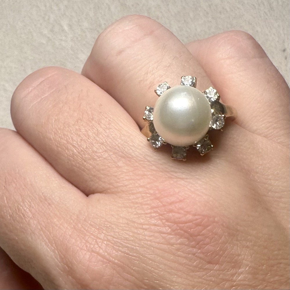 Jewelmint Starburst Pearl Crystal Cocktail Ring Gold Tone Size 8‎